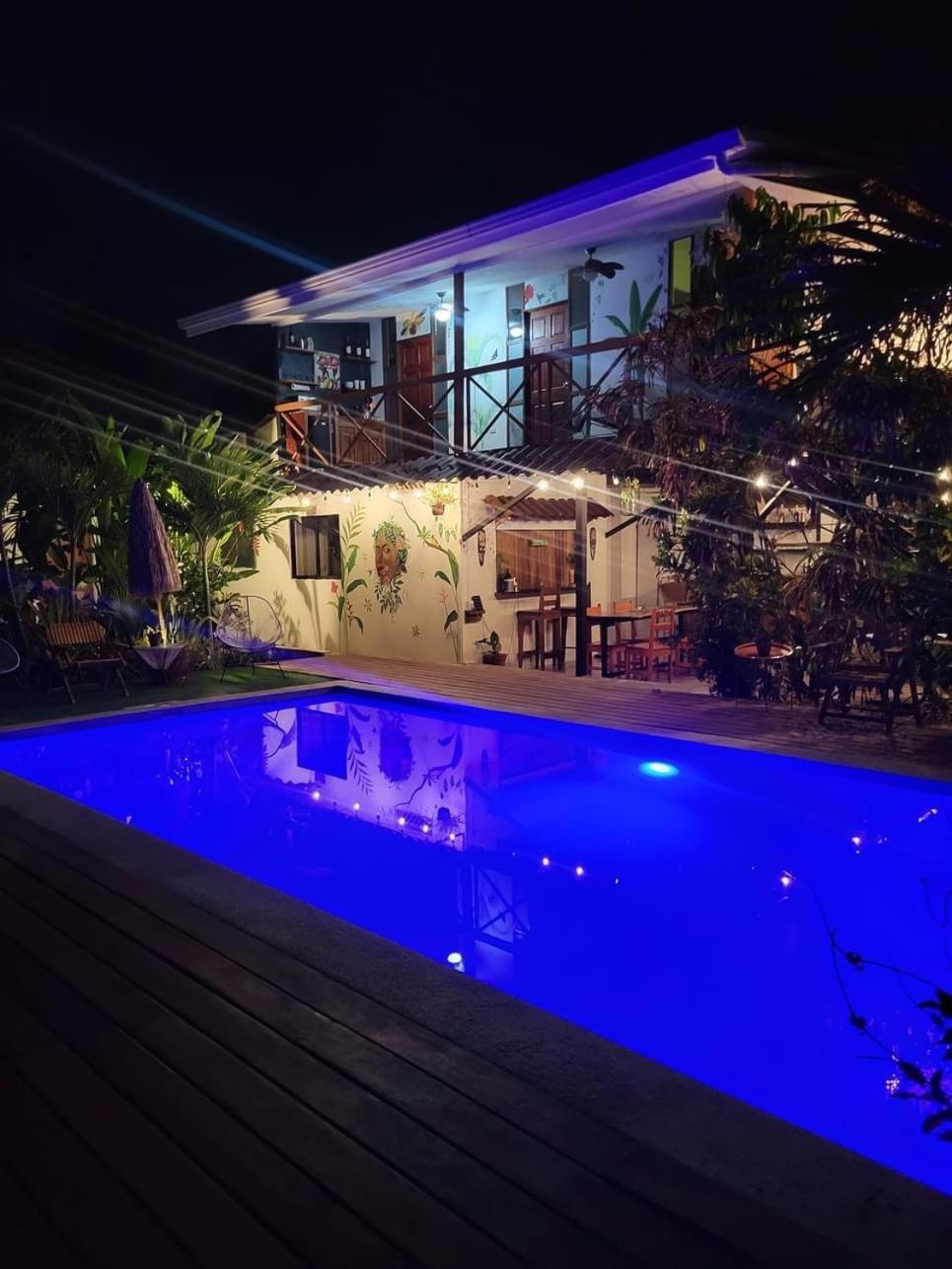 ホテル Mecca Puerto Viejo de Talamanca エクステリア 写真